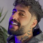 دانلود آهنگ ساواش چشماتو تا دیدم انگار توش خدا دیدم